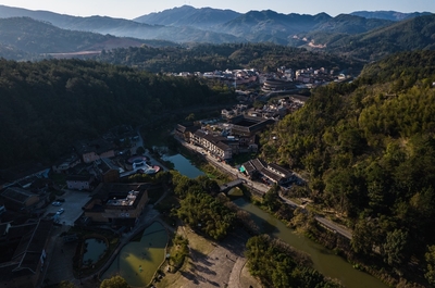 航拍福建龙岩永定土楼景区 世界非遗客家围屋